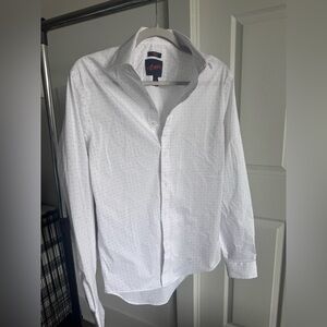 Egara White Button Down Shirt with Subtle Pattern